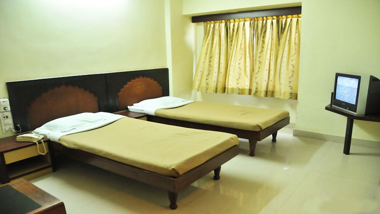 Balajee Palace Hotel Hyderabad Eksteriør billede