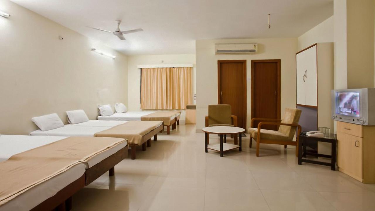Balajee Palace Hotel Hyderabad Eksteriør billede